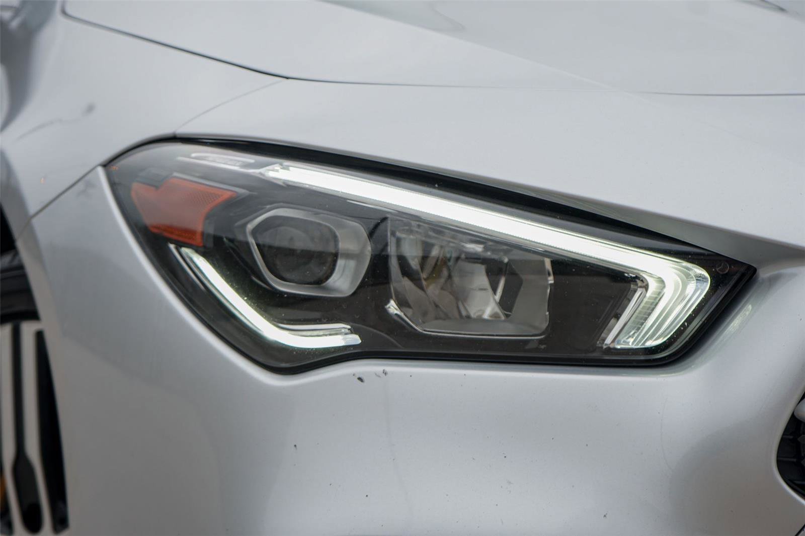 Used 2021 Mercedes-Benz CLA 250 4MATIC image 3