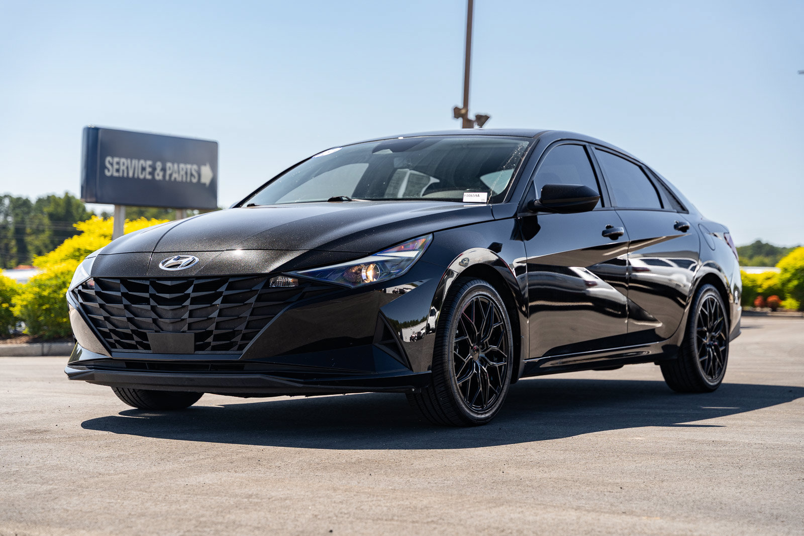 Used 2023 Hyundai Elantra SEL w/ Convenience Package FWD image 3