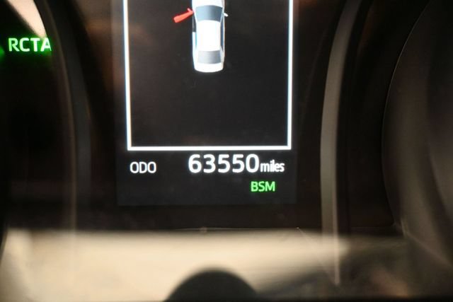Used 2024 Toyota Camry SE w/ Convenience Package FWD image 18