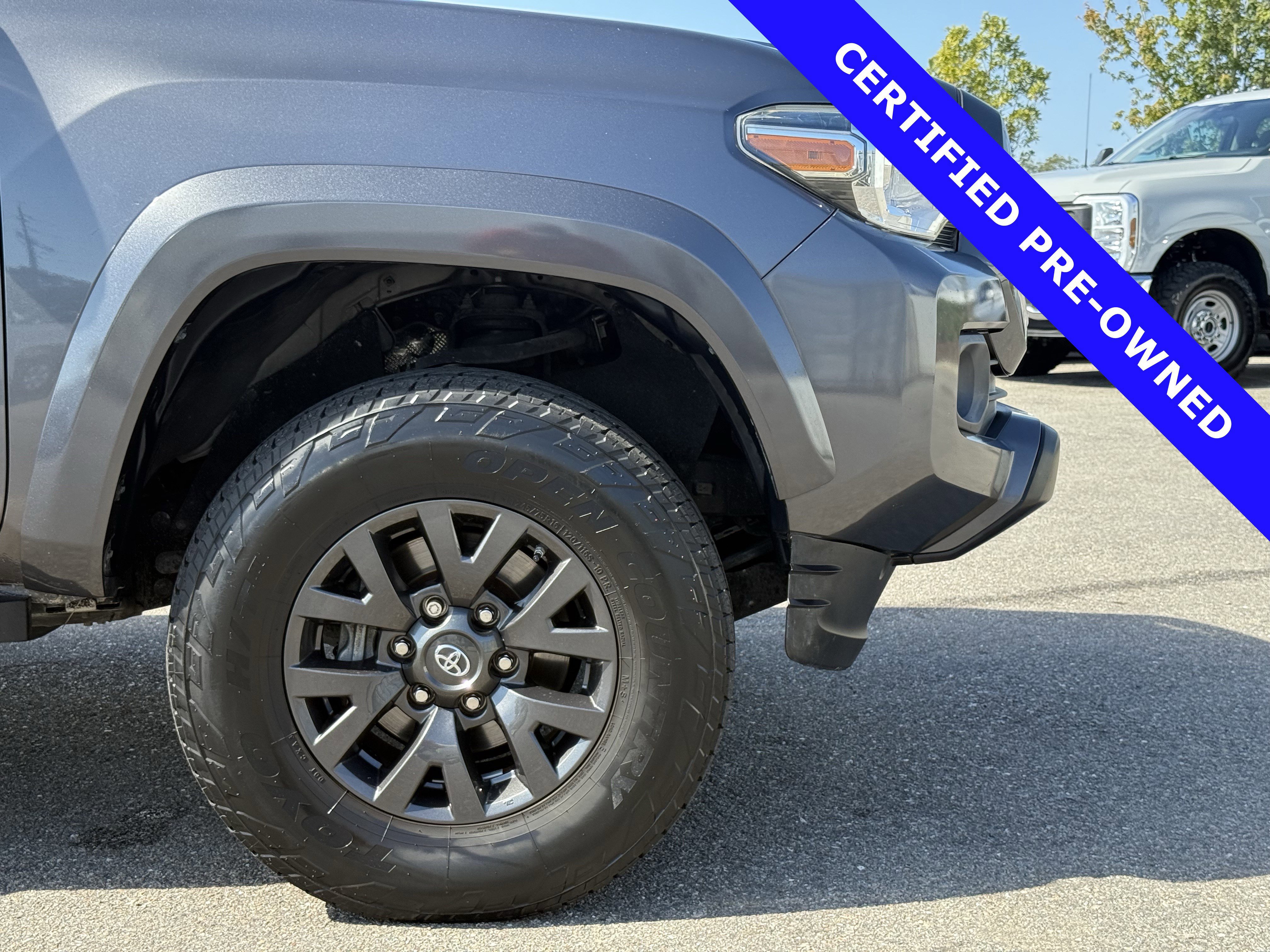 Used 2020 Toyota Tacoma SR5 image 12