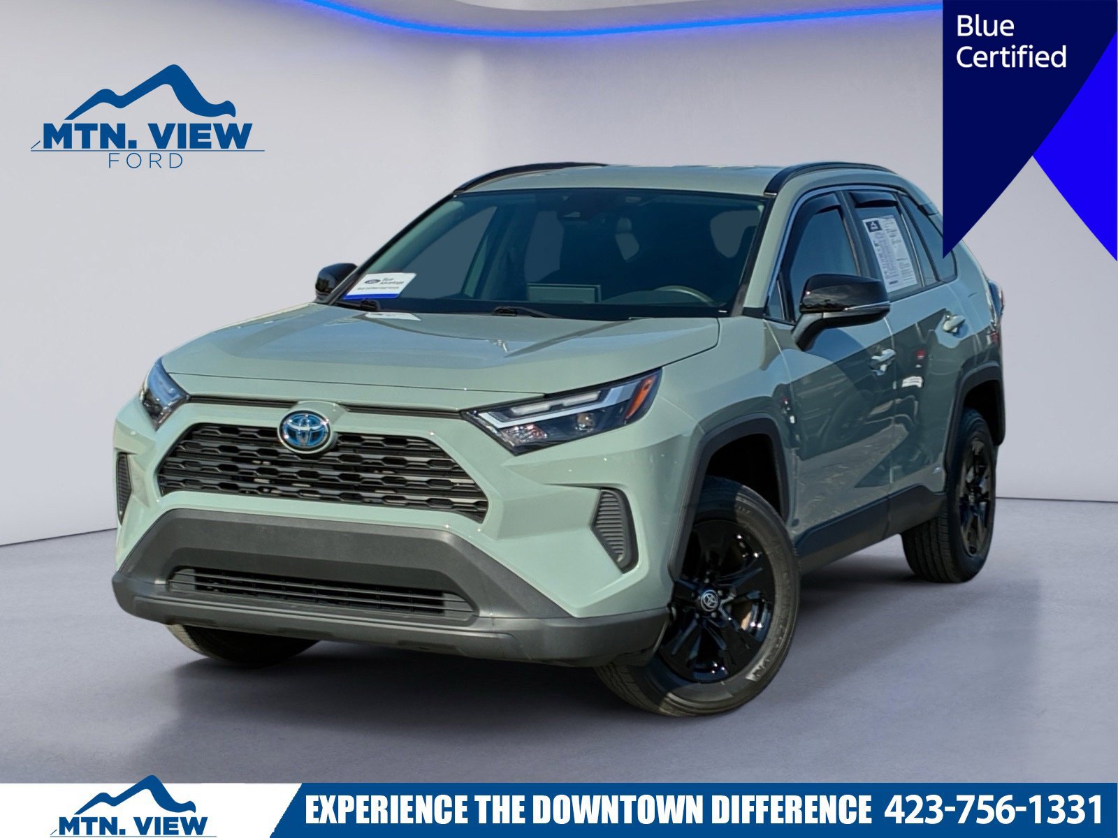 Used 2023 Toyota RAV4 XLE AWD/4WD image 1