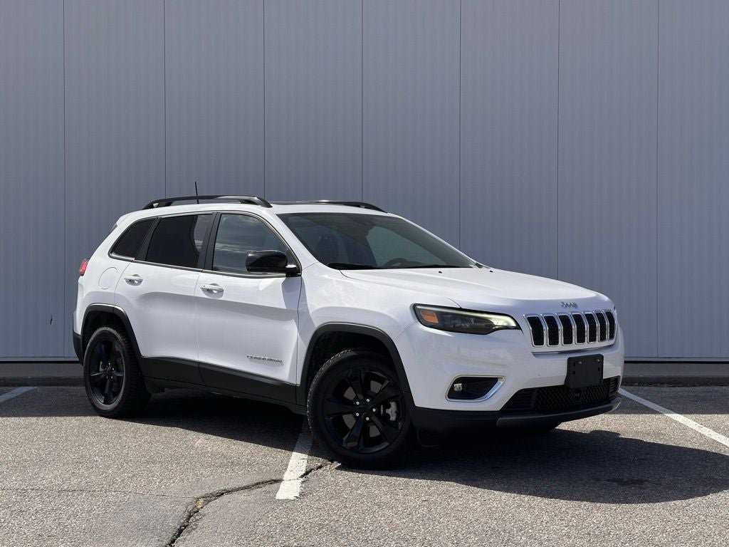 Used 2022 Jeep Cherokee Limited w/ Mopar Interior Package AWD/4WD image 7