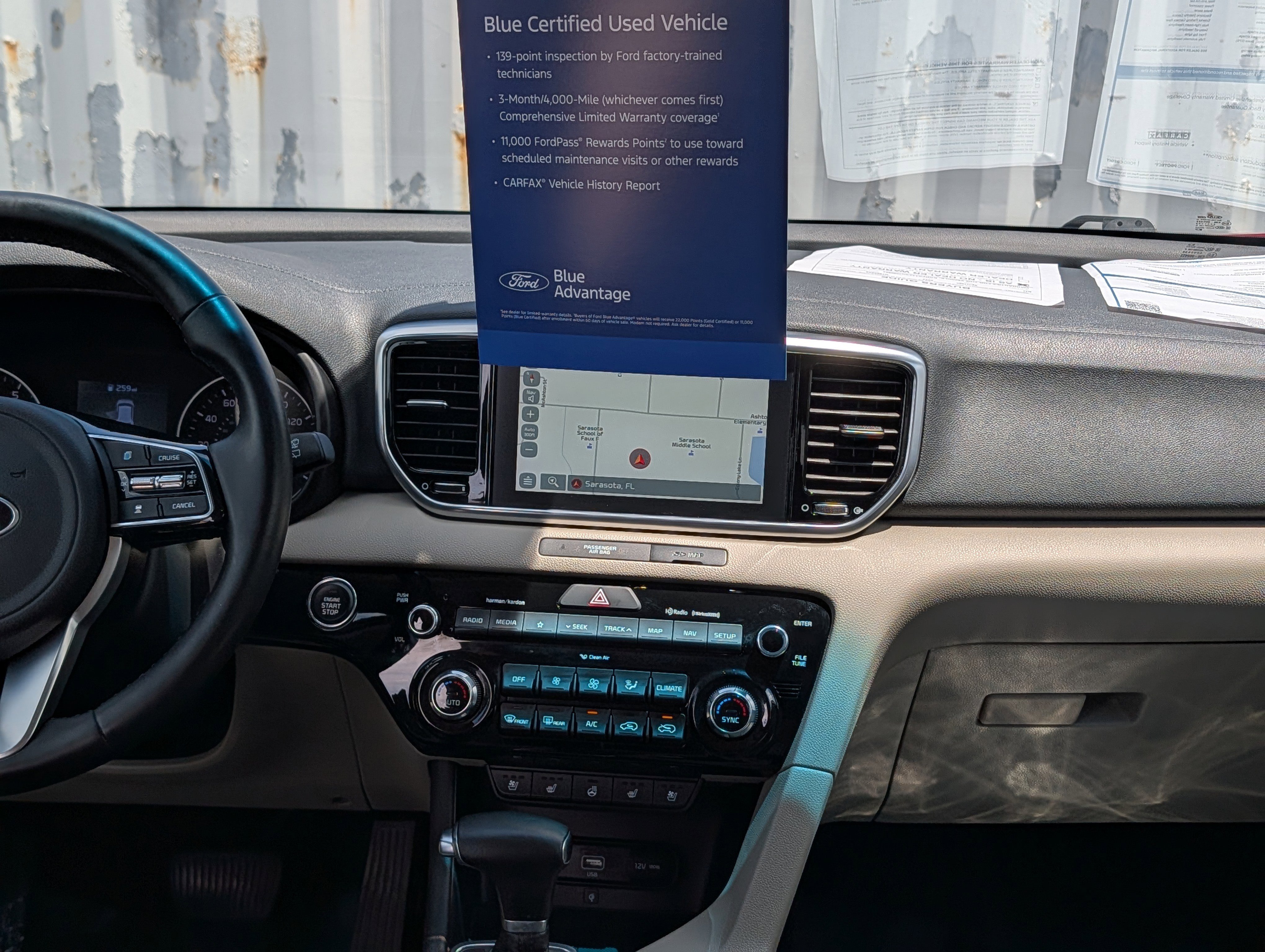 Used 2022 Kia Sportage EX w/ EX Technology Package FWD image 19