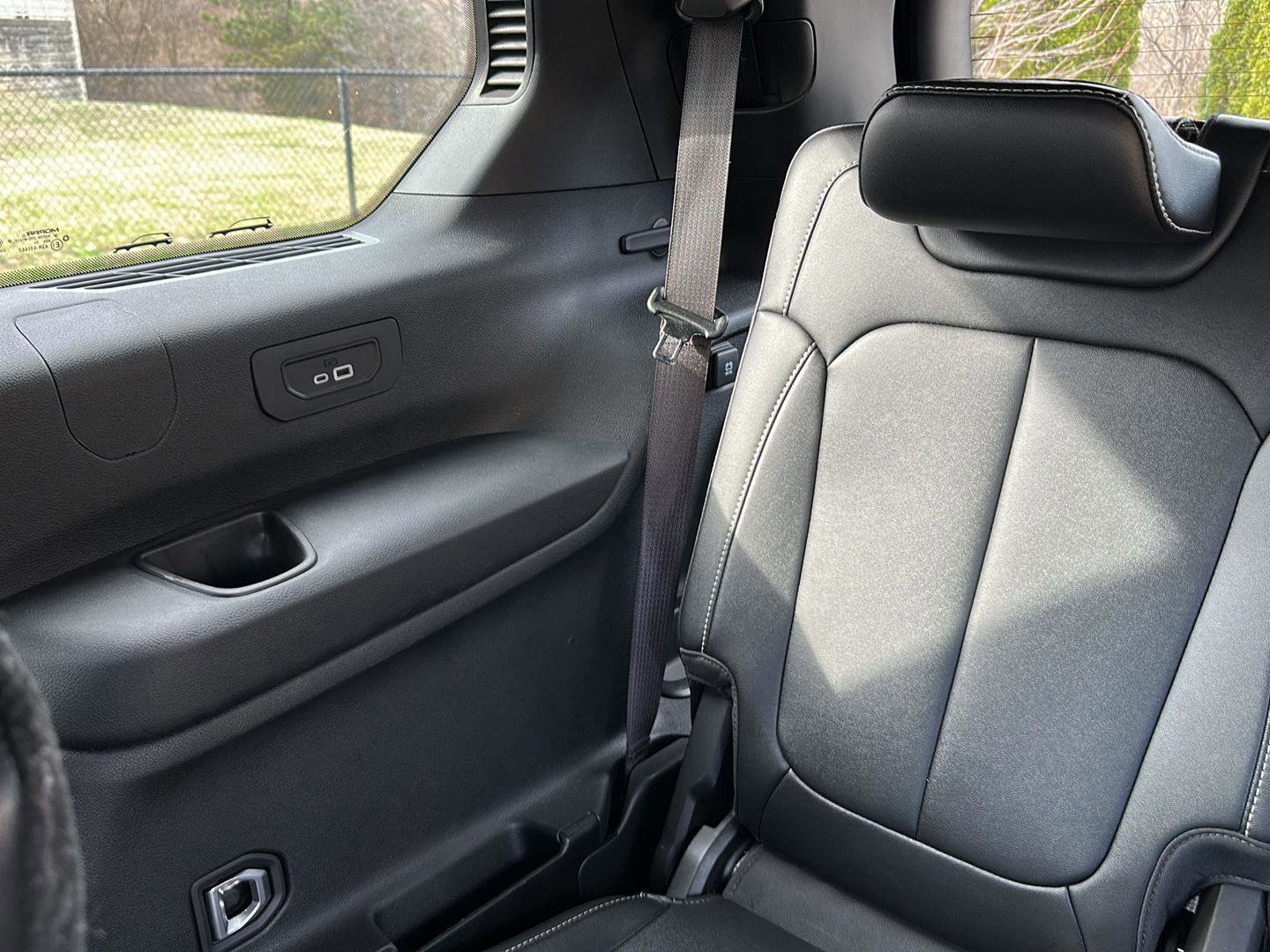 Used 2024 Jeep Grand Cherokee L Limited image 26