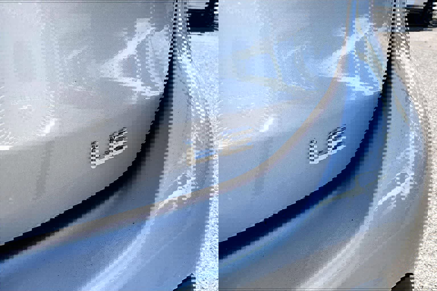 Used 2023 Toyota Highlander LE FWD image 9