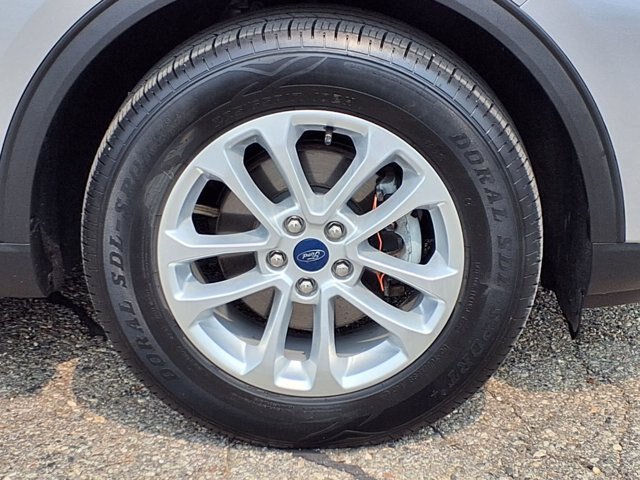 Certified 2022 Ford Escape SE w/ Cold Weather Package AWD/4WD image 28