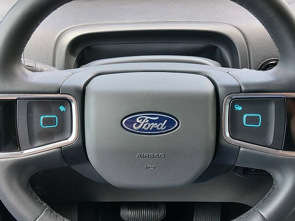 Certified 2025 Ford Expedition Active AWD/4WD image 25