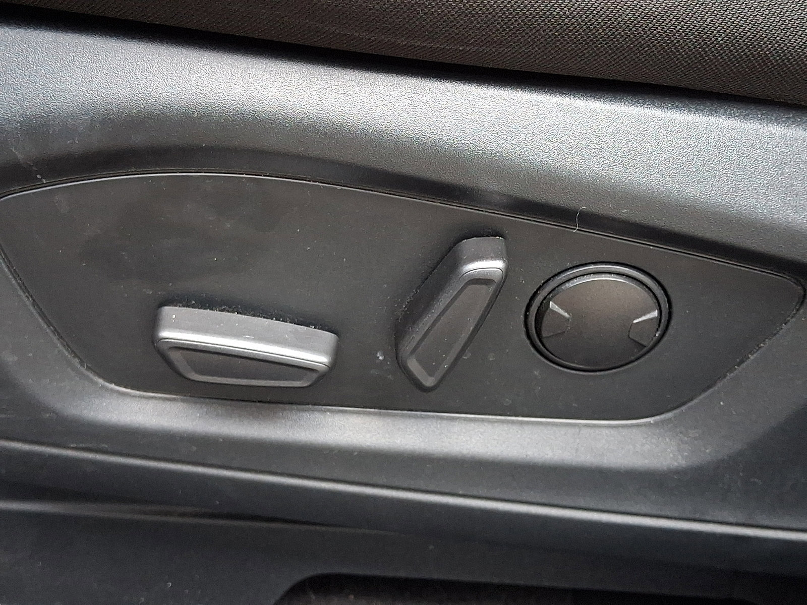 Certified 2022 Ford Explorer XLT w/ Class IV Trailer Tow Package image 18