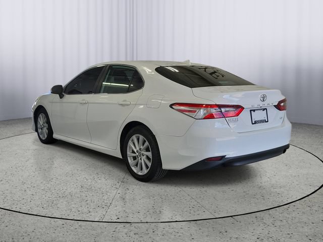 Used 2022 Toyota Camry LE FWD image 3