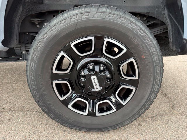 Certified 2025 Ford F350 Platinum w/ FX4 Off-Road Package AWD/4WD image 49