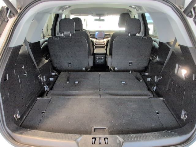 Certified 2021 Ford Explorer XLT image 32