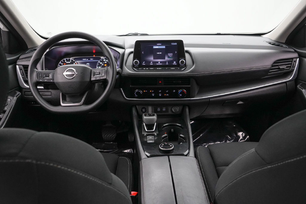 Used 2025 Nissan Rogue S AWD/4WD image 14