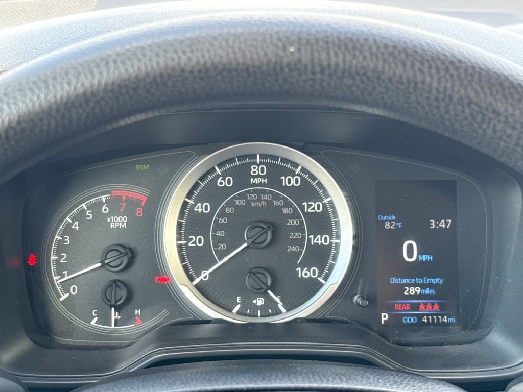 Used 2022 Toyota Corolla LE w/ LE Convenience Package image 17