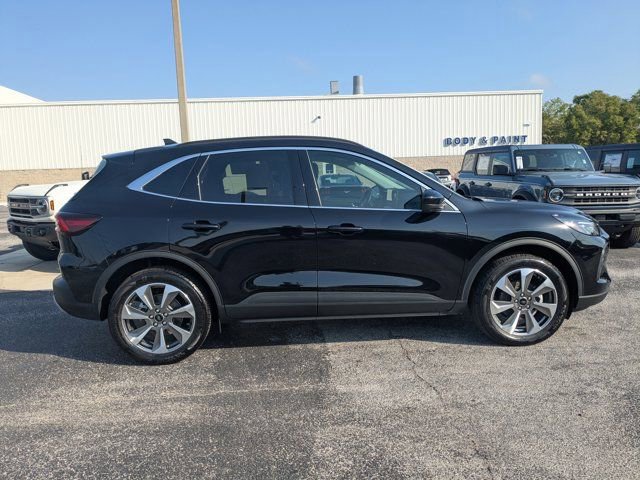 Certified 2024 Ford Escape Platinum image 6