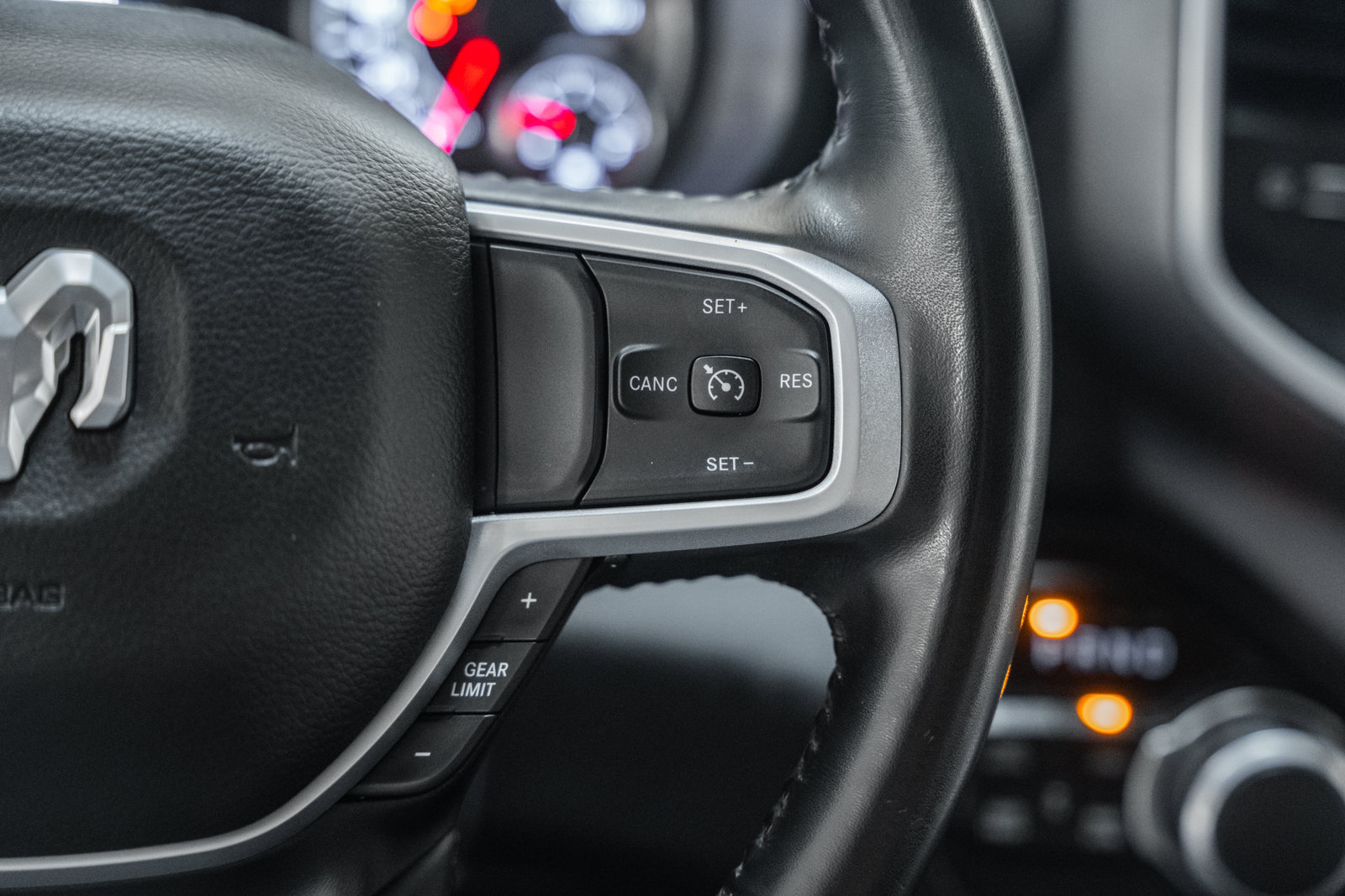 Used 2020 RAM 1500 Big Horn AWD/4WD image 36
