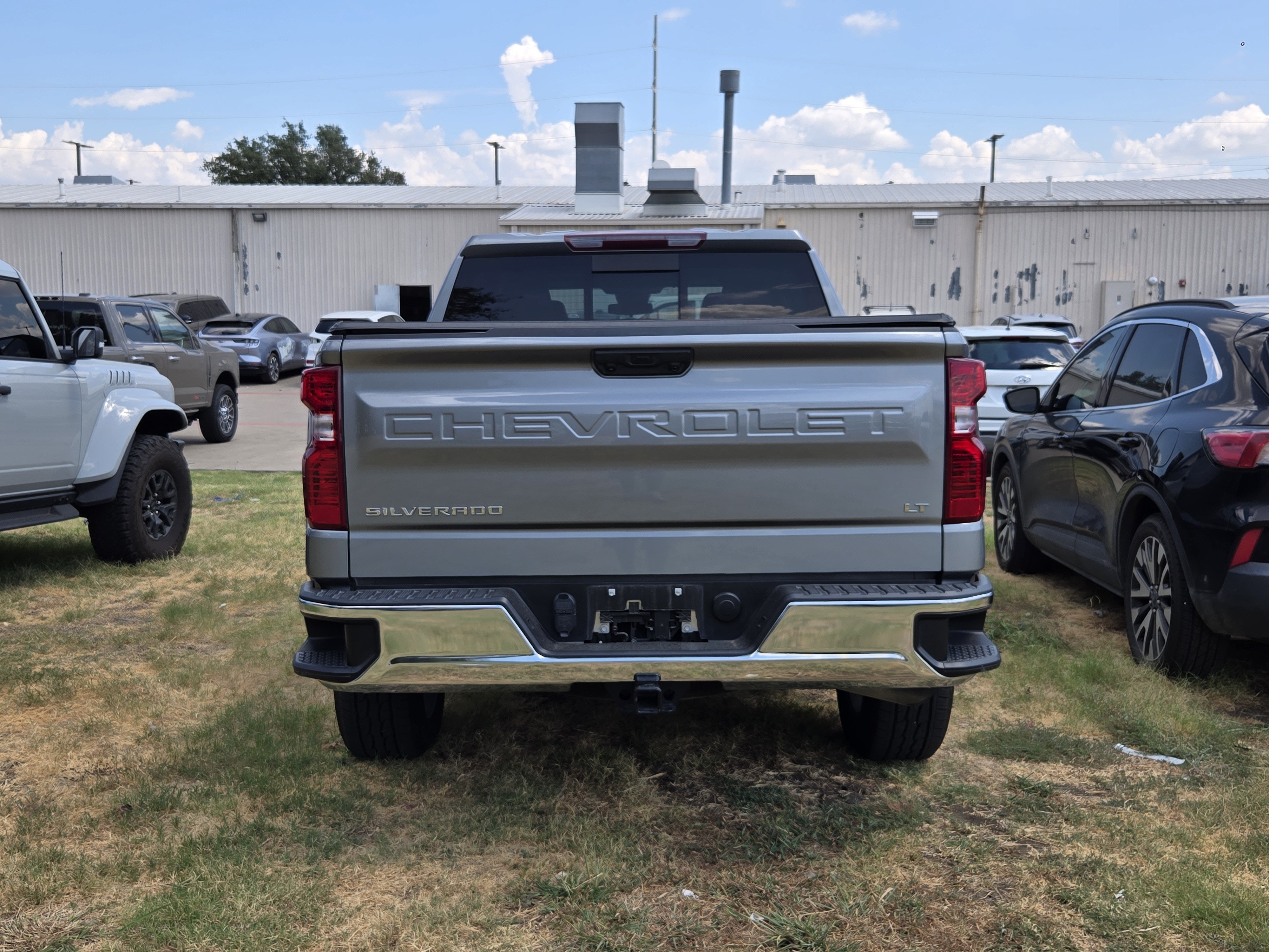 Used 2024 Chevrolet Silverado 1500 LT w/ Texas Edition Plus RWD image 5