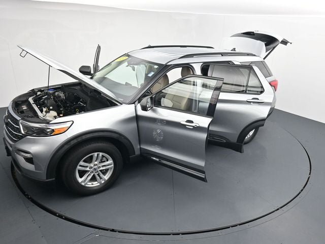 Certified 2022 Ford Explorer XLT w/ Equipment Group 202A AWD/4WD image 46