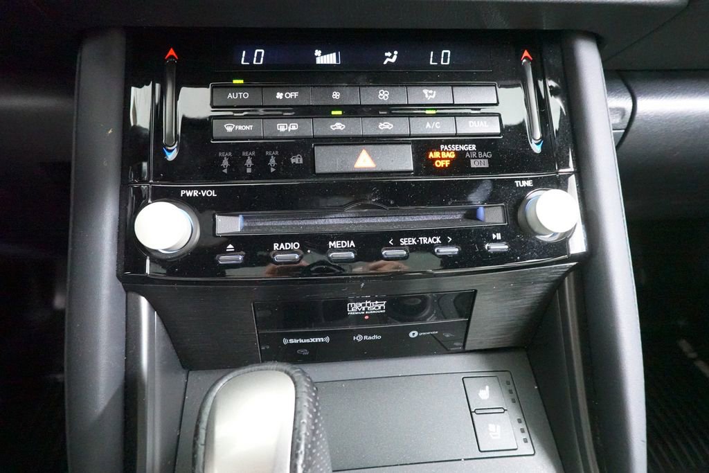 Used 2022 Lexus IS 350 F Sport AWD/4WD image 18