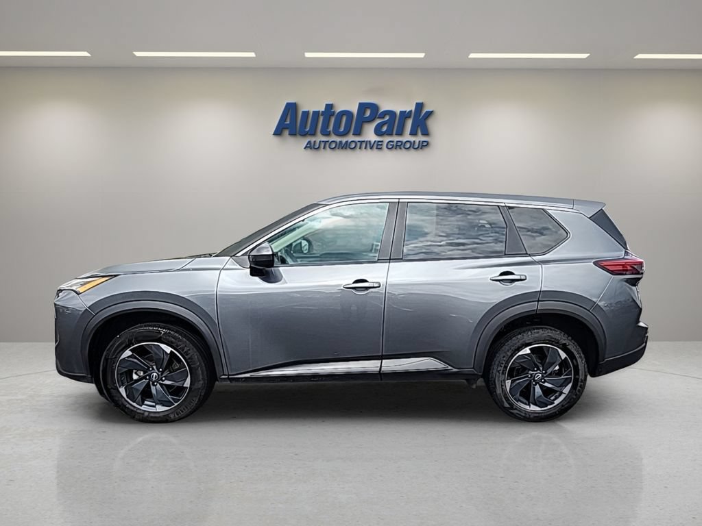 Used 2024 Nissan Rogue SV AWD/4WD image 4