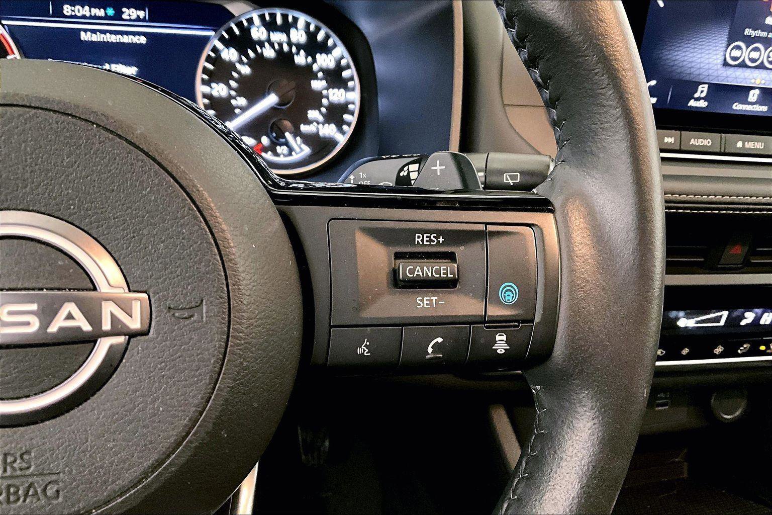 Used 2023 Nissan Rogue SV w/ SV Premium B Package image 18