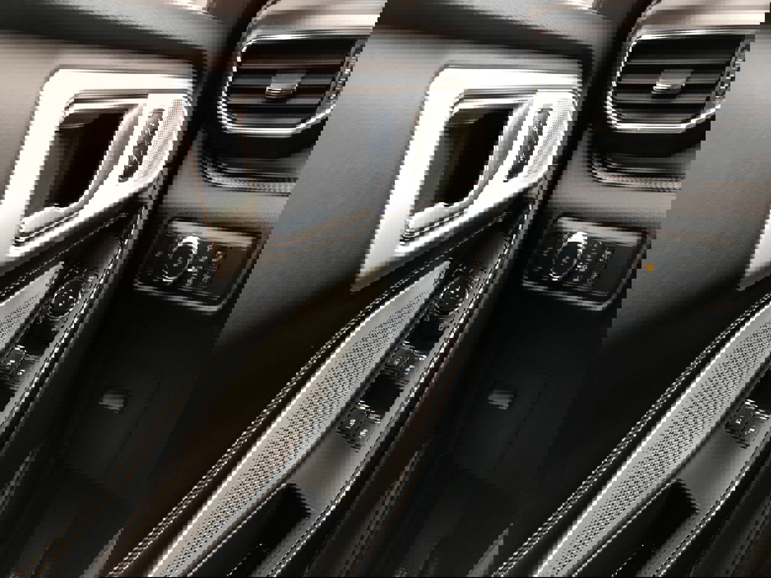 Certified 2022 Ford Explorer ST w/ Equipment Group 401A image 19