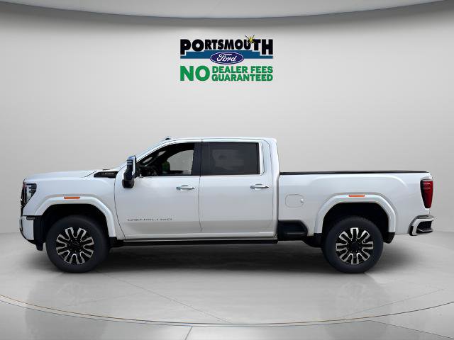 Used 2025 GMC Sierra 3500 Denali Ultimate w/ Snow Plow Prep/Camper Package AWD/4WD image 2
