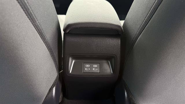Used 2025 Toyota Corolla LE FWD image 28