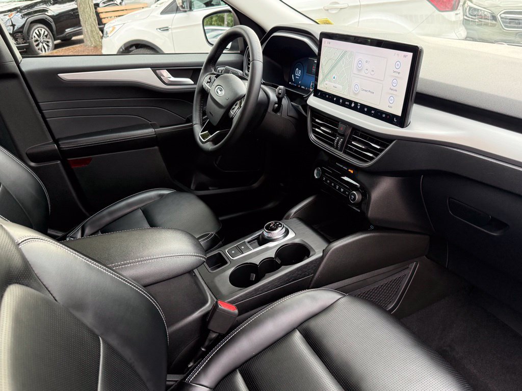 Certified 2023 Ford Escape Platinum AWD/4WD image 28