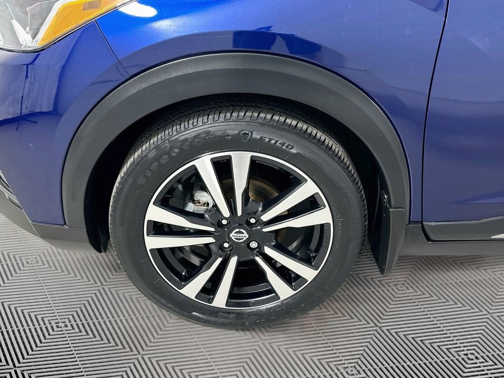 Used 2020 Nissan Kicks SR w/ SR Premium Package FWD image 28
