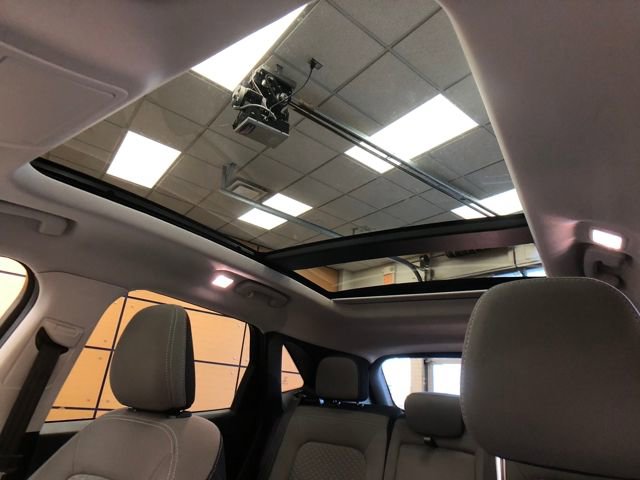 Certified 2021 Ford Escape SE w/ SE Sport Appearance Package image 21