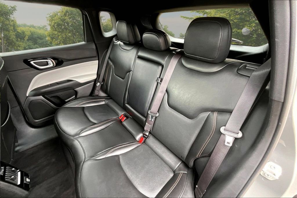 Used 2023 Jeep Compass Limited AWD/4WD image 25