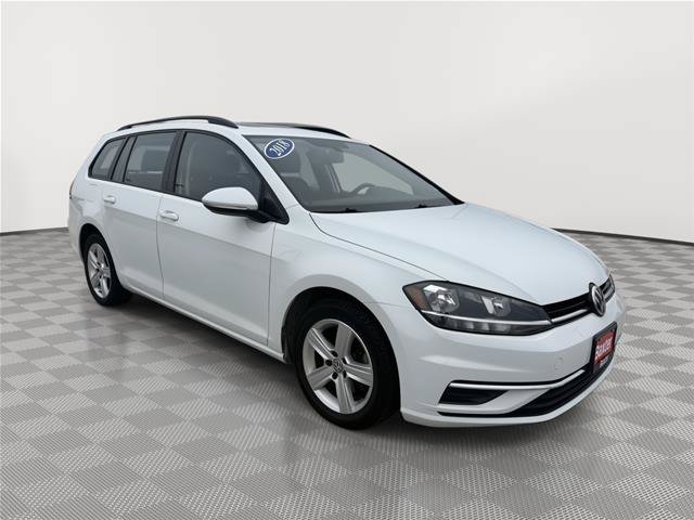 Used 2018 Volkswagen Golf SE FWD image 2
