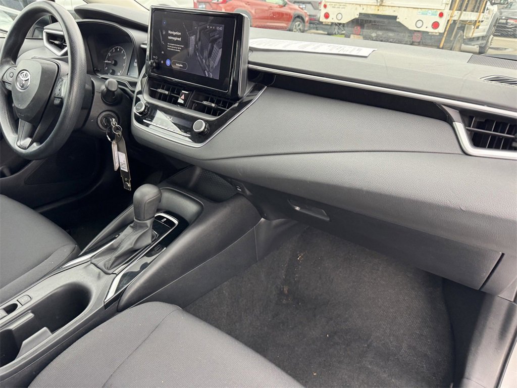 Used 2024 Toyota Corolla LE image 5