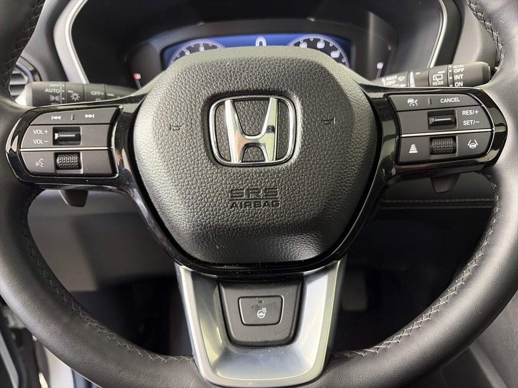 Used 2025 Honda Pilot Elite image 16