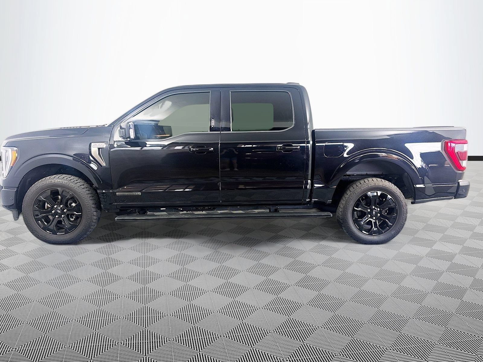 Certified 2022 Ford F150 Platinum w/ Equipment Group 701A High AWD/4WD image 4