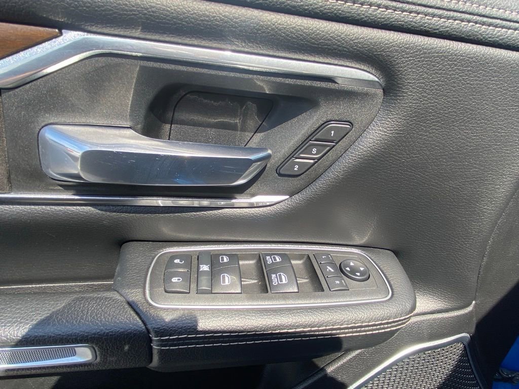 Used 2021 RAM 1500 Laramie w/ Laramie Southwest Edition AWD/4WD image 11