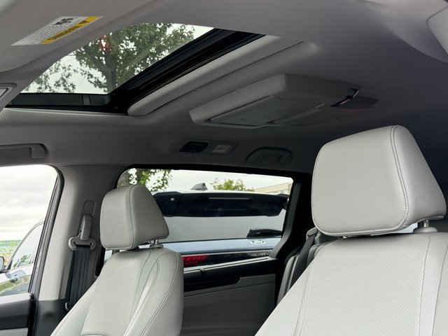 Used 2019 Honda Odyssey Elite image 5
