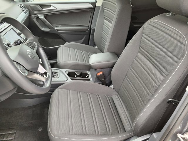 Used 2022 Volkswagen Tiguan S image 16