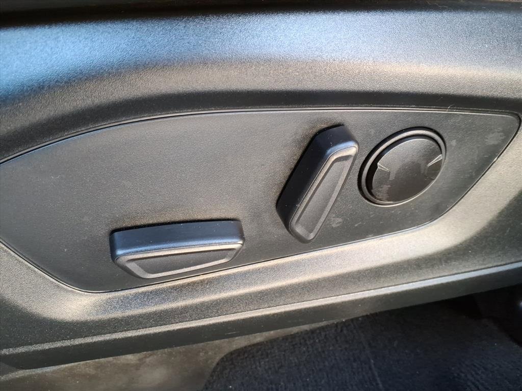 Certified 2022 Ford Explorer XLT w/ Equipment Group 202A image 14