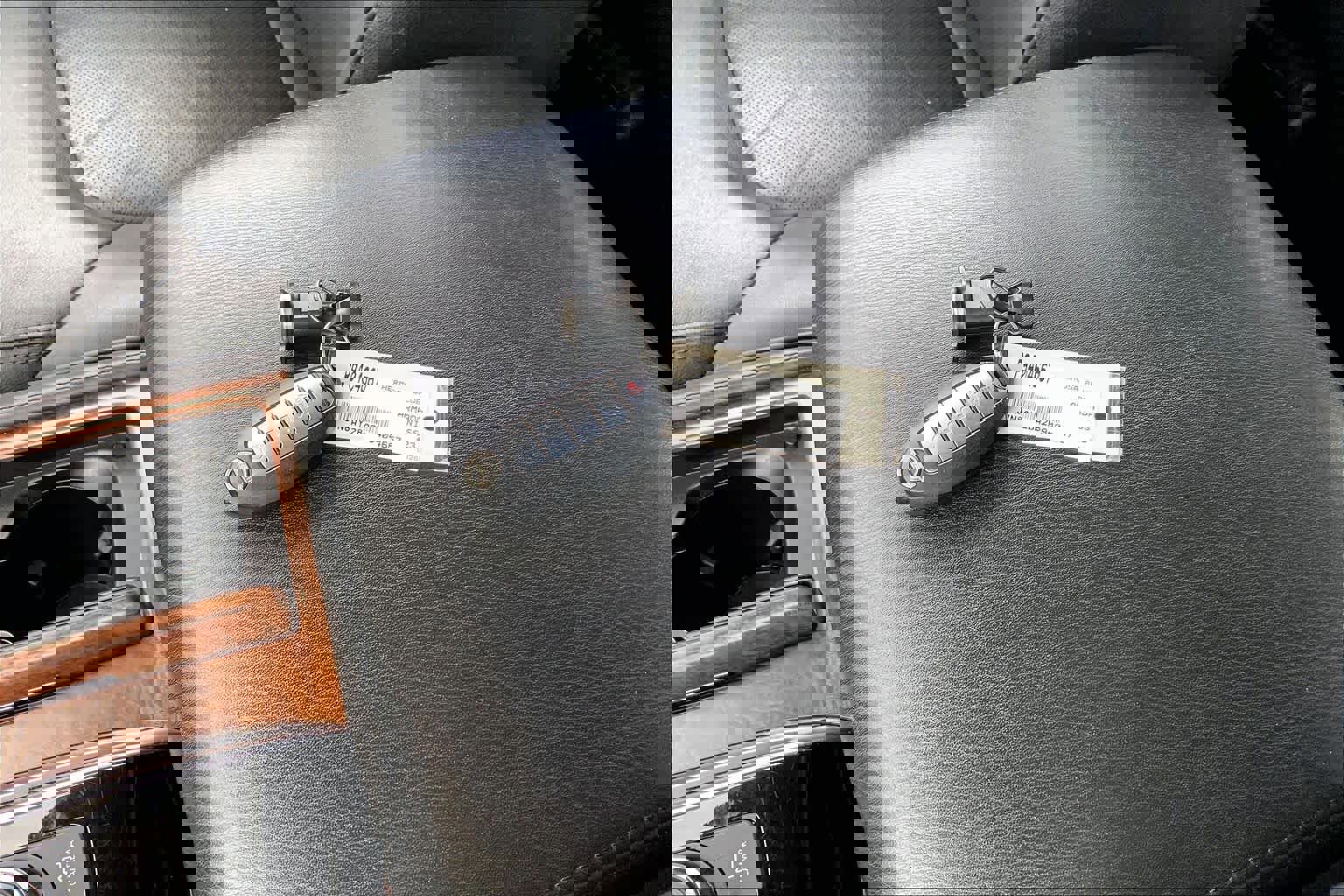 Used 2023 Nissan Armada SL w/ Captain's Chairs Package image 14