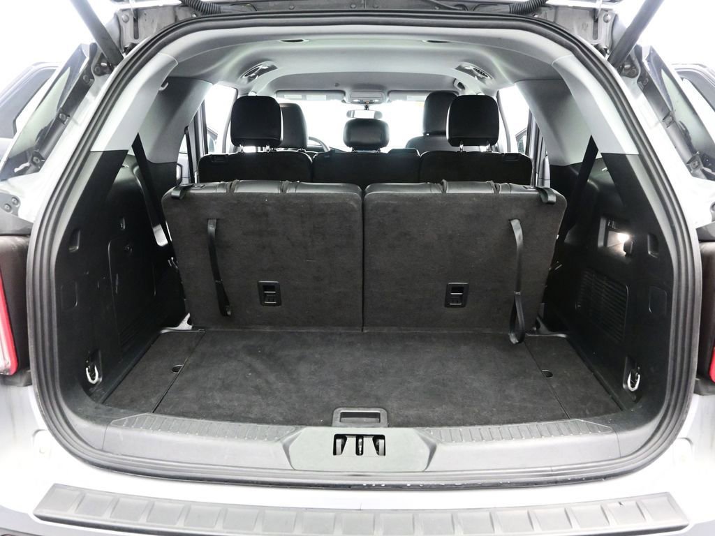 Certified 2024 Ford Explorer XLT w/ Equipment Group 202A image 11