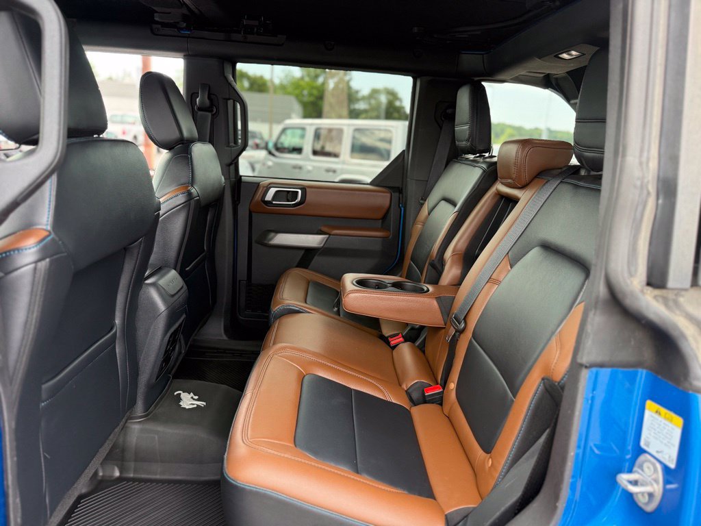 Certified 2023 Ford Bronco Outer Banks w/ Sasquatch Package AWD/4WD image 15