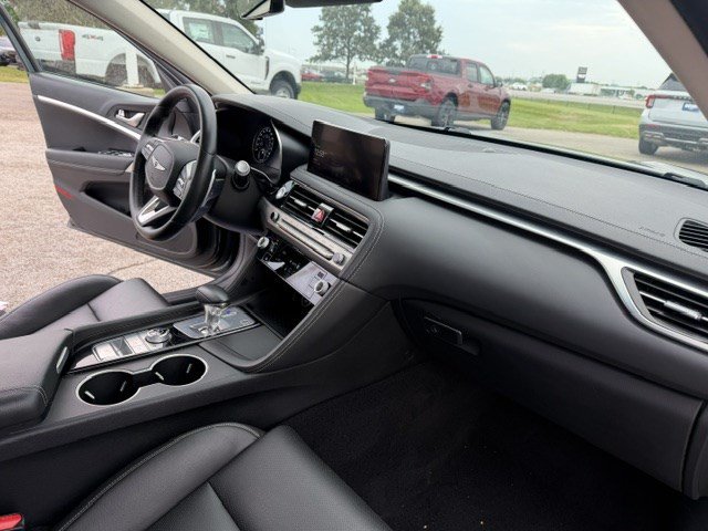 Used 2025 Genesis G70 2.5T AWD/4WD image 34