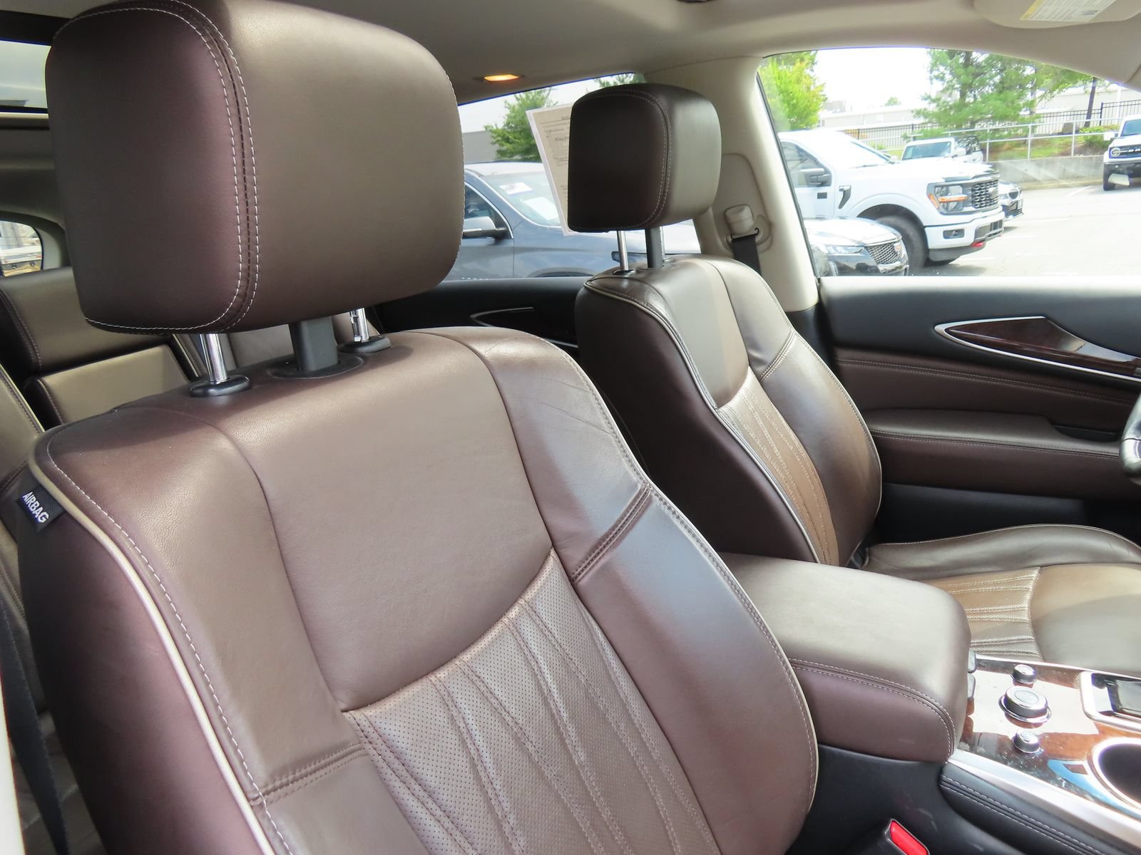Used 2018 INFINITI QX60 Luxe w/ Deluxe Technology Package AWD/4WD image 33