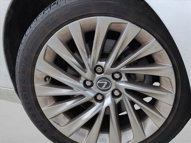 Used 2020 Lexus ES 300h w/ Premium Package image 7