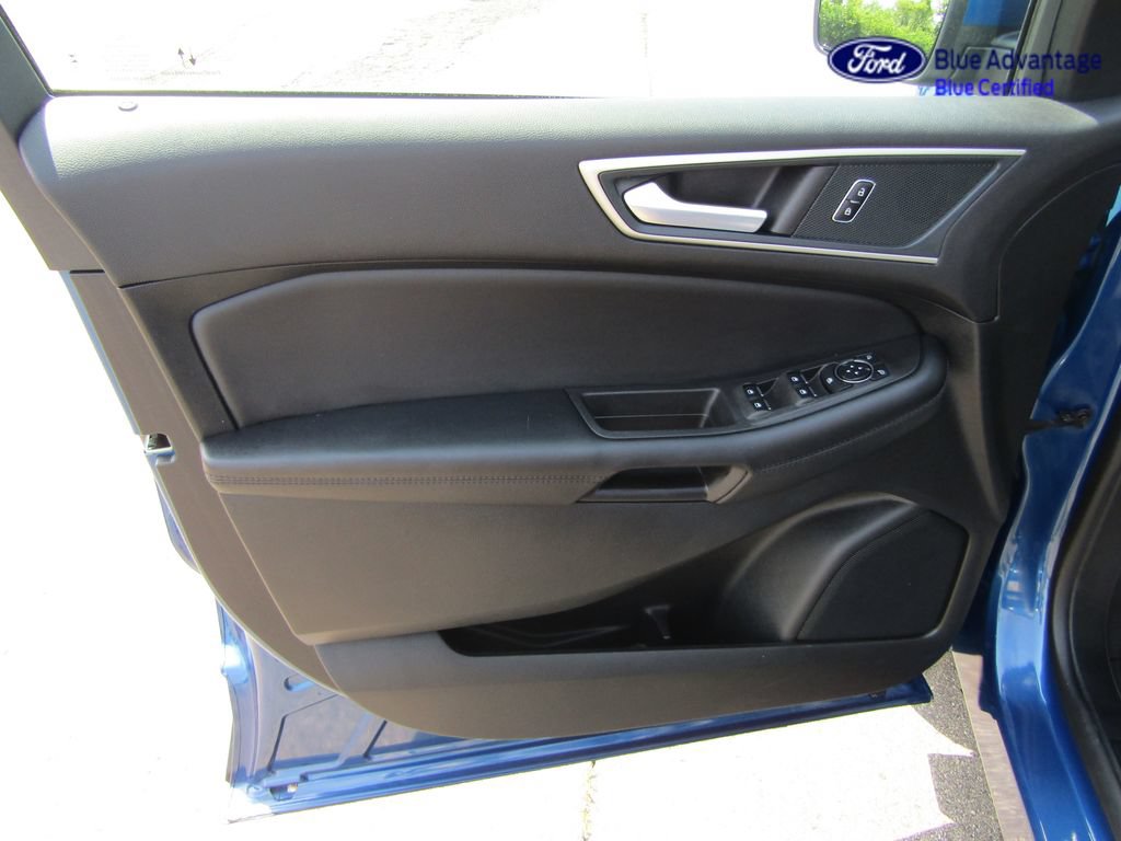 Certified 2024 Ford Edge SEL w/ Convenience Package AWD/4WD image 16