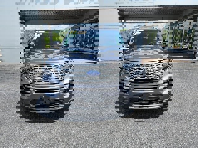 Certified 2022 Ford Explorer Limited w/ Equipment Group 301A image 8