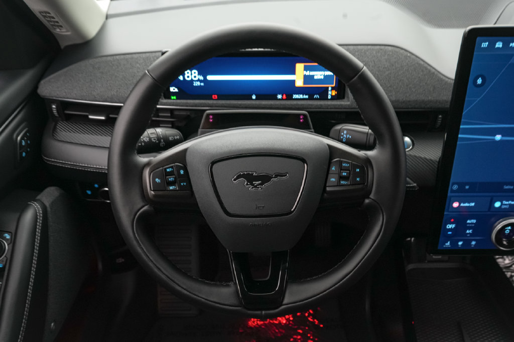 Certified 2025 Ford Mustang Mach-E Premium RWD image 15