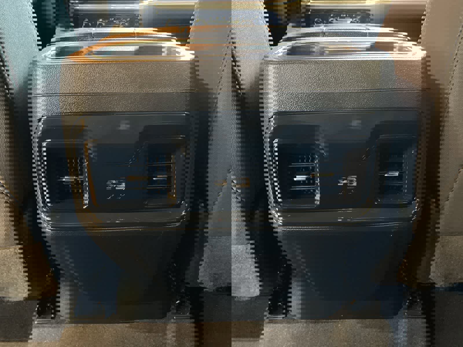 Used 2023 Chevrolet Silverado 1500 LT w/ Z71 Off-Road Package image 23