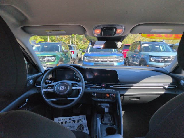 Used 2024 Hyundai Elantra SEL FWD image 26